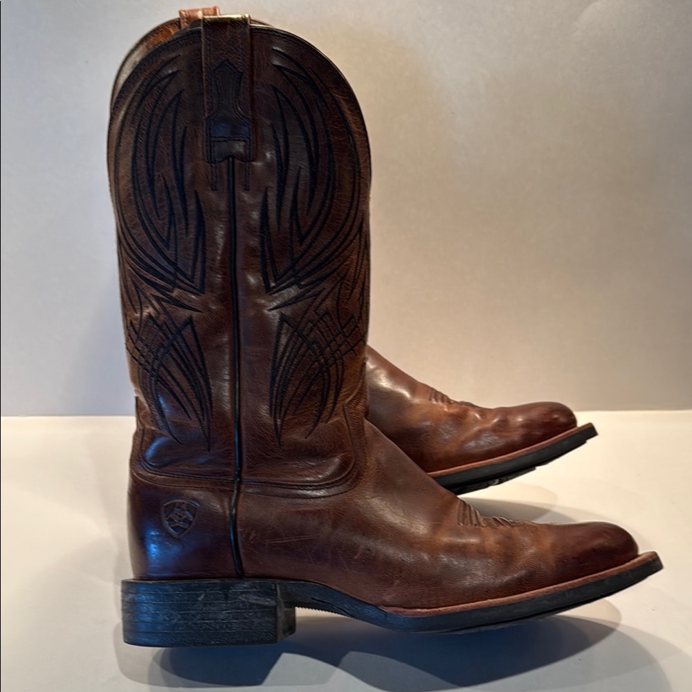 Ariat Brown w/Black Stitching All Leather Brown Boots